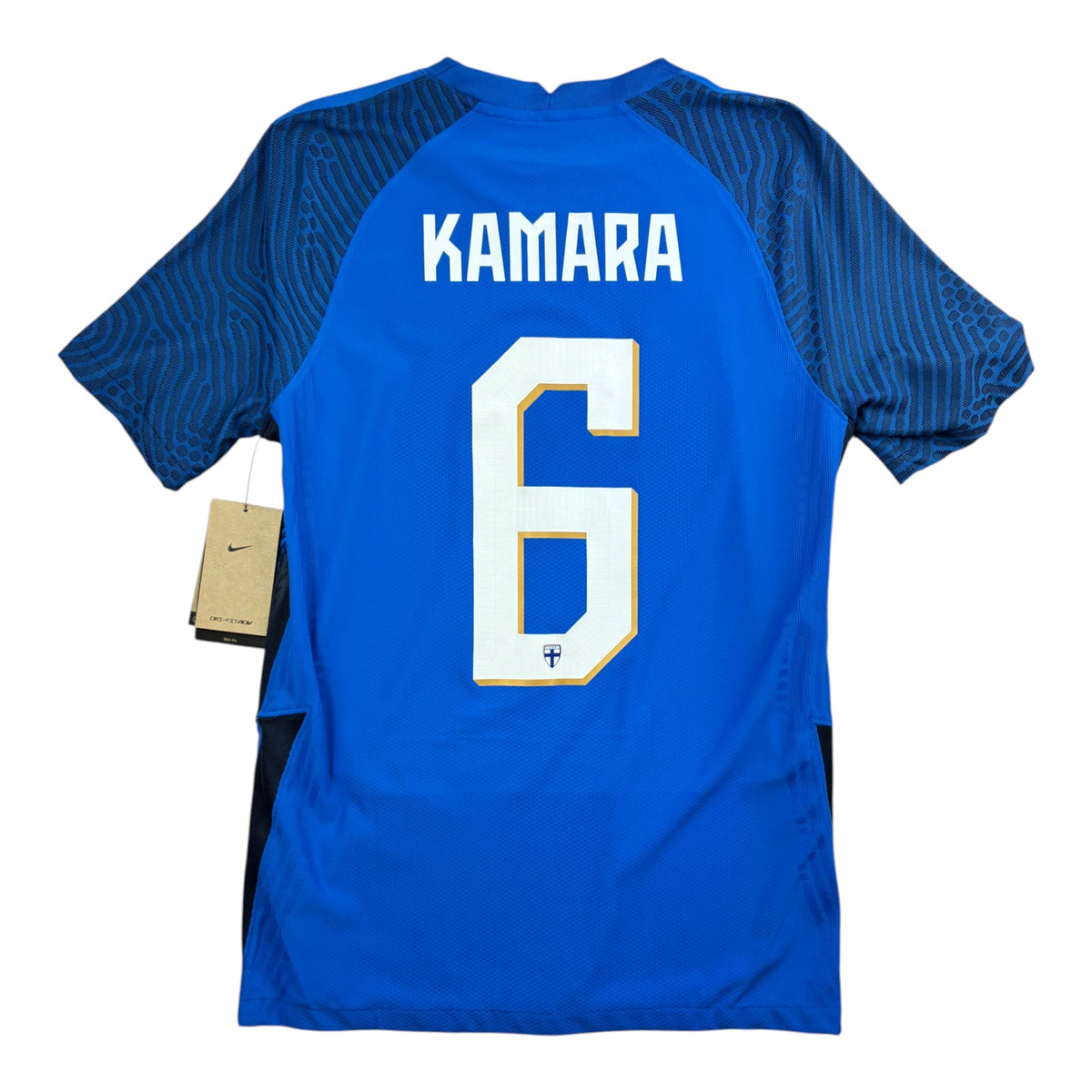 Suomi 2022 vieraspaita, Kamara #6
